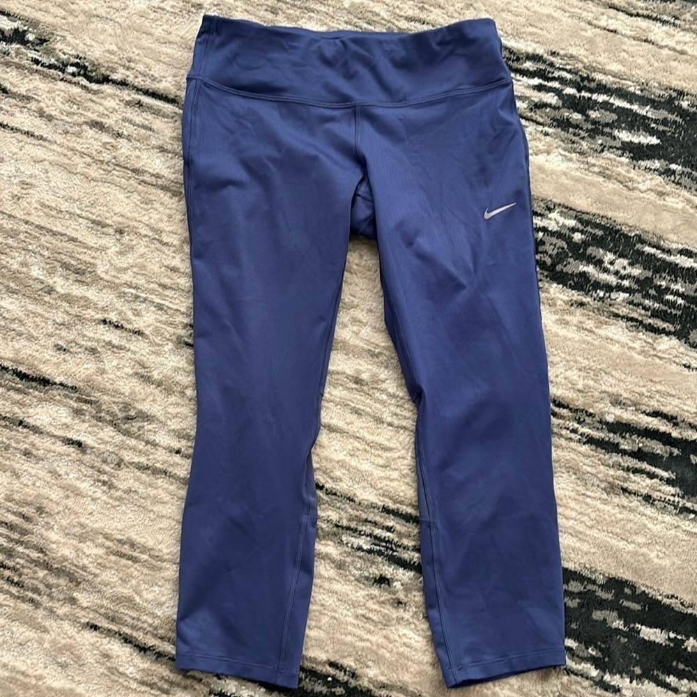 Women’s Nike athletic crop pants blue medium
